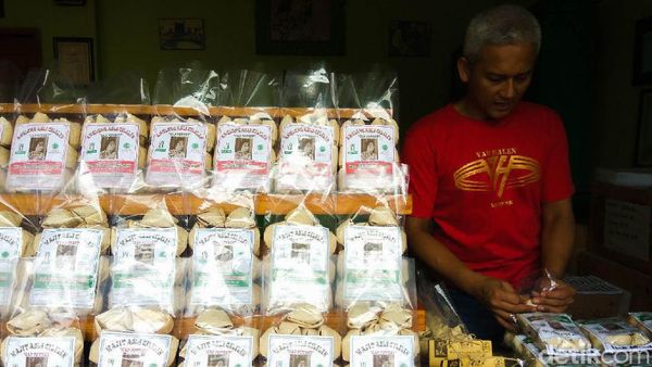 Menengok Sentra Wajik Asli Cililin