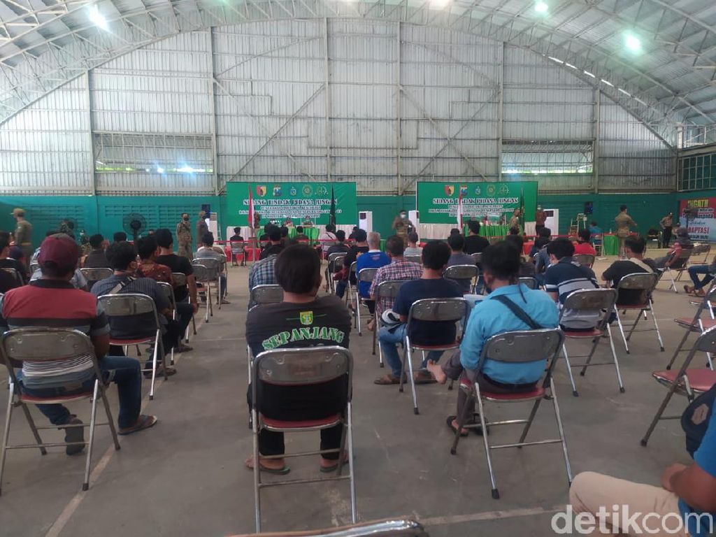 Pelanggar Prokes di Sidoarjo Capai 16 Ribu Orang, Total Dendanya Rp 1,6 M Pelanggar Prokes di Sidoarjo Capai 16 Ribu Orang, Total Dendanya Rp 1,6 M