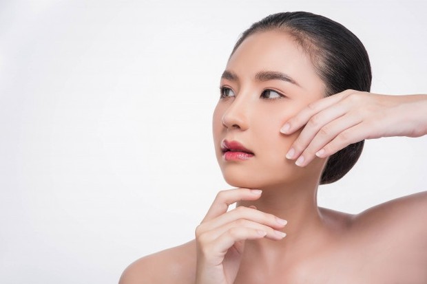 Saat Kulit Berubah Menjadi Kombinasi, maka bisa diatasi dengan produk bertekstur ringan/freepik.com