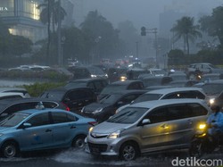 Waspada Bibit Siklon Tropis 92W, Ini Dampaknya ke Jawa Barat