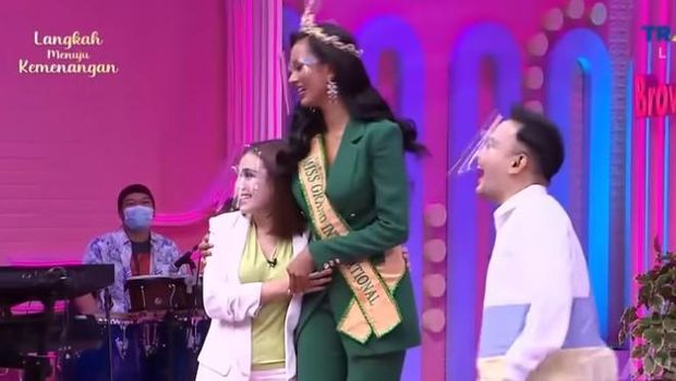 Ayu Ting Ting dan Aurra Kharishma
