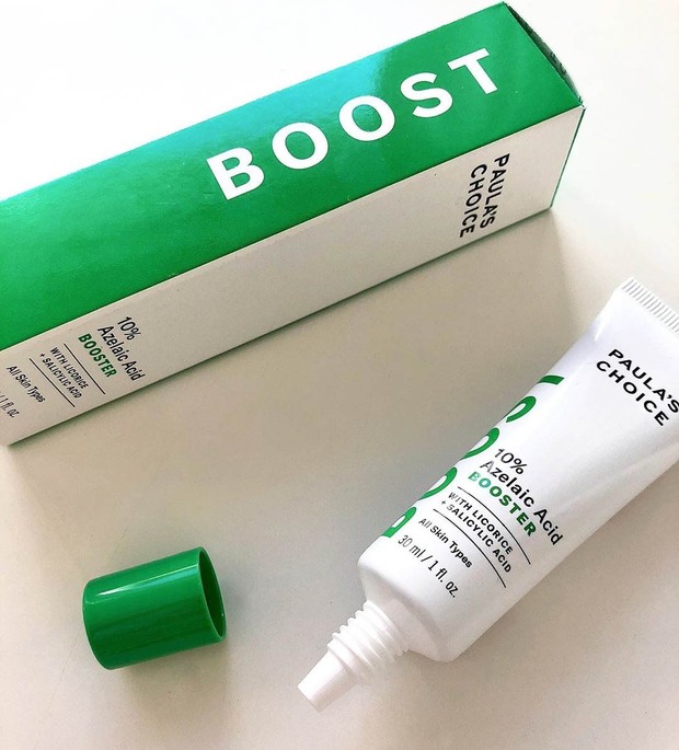 Kalau kulit kamu terlalu sensitif untuk penggunaan AHA, azelaic acid bisa menjadi alternatif kamu untuk memudarkan hiperpigmentasi.