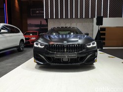 BMW Seri 8 Golden Thunder Edition Meluncur di IIMS, Cuma Ada 1 di RI, Harga Rp 2,9 M