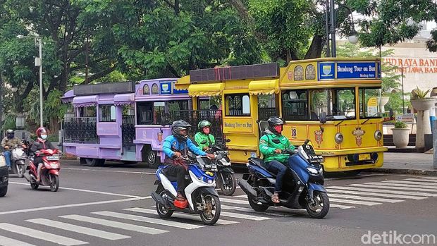 Bus wisata di Bandung