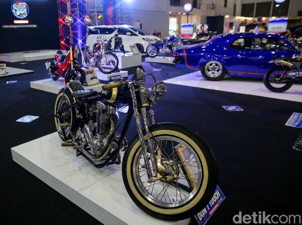 Cuci Mata Berbagai Otomotif Kece dan Menarik di IIMS Hybrid 2021 Cuci Mata Berbagai Otomotif Kece dan Menarik di IIMS Hybrid 2021