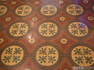 Mengenal Tegel, Lantai Bermotif yang Tak Lekang Dimakan Zaman Mengenal Tegel, Lantai Bermotif yang Tak Lekang Dimakan Zaman