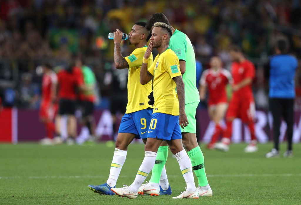 MOSCOW, RUSSIA - JUNE 27:  Neymar Jr, Gabriel Jesus and Casemiro of Brazil celebrate after their second goal scored by Thiago Silva (not pictured) during the 2018 FIFA World Cup Russia group E match between Serbia and Brazil at Spartak Stadium on June 27, 2018 in Moscow, Russia.  (Photo by Michael Steele/Getty Images)