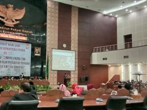 Penghasilan Anggota DPRD Sumut Capai 29 Kali Upah Minimum Provinsi 2025 Penghasilan Anggota DPRD Sumut Capai 29 Kali Upah Minimum Provinsi 2025