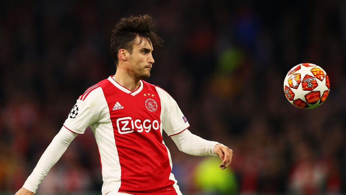 Nicolas Tagliafico senang menjadi incaran Inter Milan. (Foto: Getty Images/Dean Mouhtaropoulos)