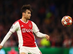 Bek Sayap Ajax Ini Senang Diincar Inter Milan