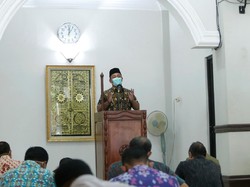 Makmurkan Masjid, Walkot Semarang Kembali Gelar Jarik Masjid