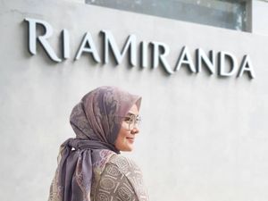 Ria Miranda Luncurkan Koleksi Baju Lebaran 2021 Terinspirasi Wanita Jawa Ria Miranda Luncurkan Koleksi Baju Lebaran 2021 Terinspirasi Wanita Jawa