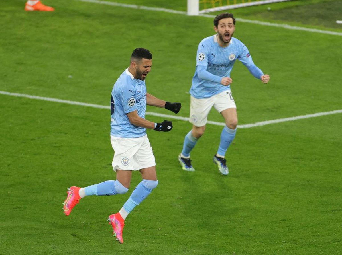 Riyad Mahrez menilai Manchester City seharusnya bisa menang lebih besar atas Borussia Dortmund. (Foto: Friedemann Vogel - Pool/Getty Im/Pool)