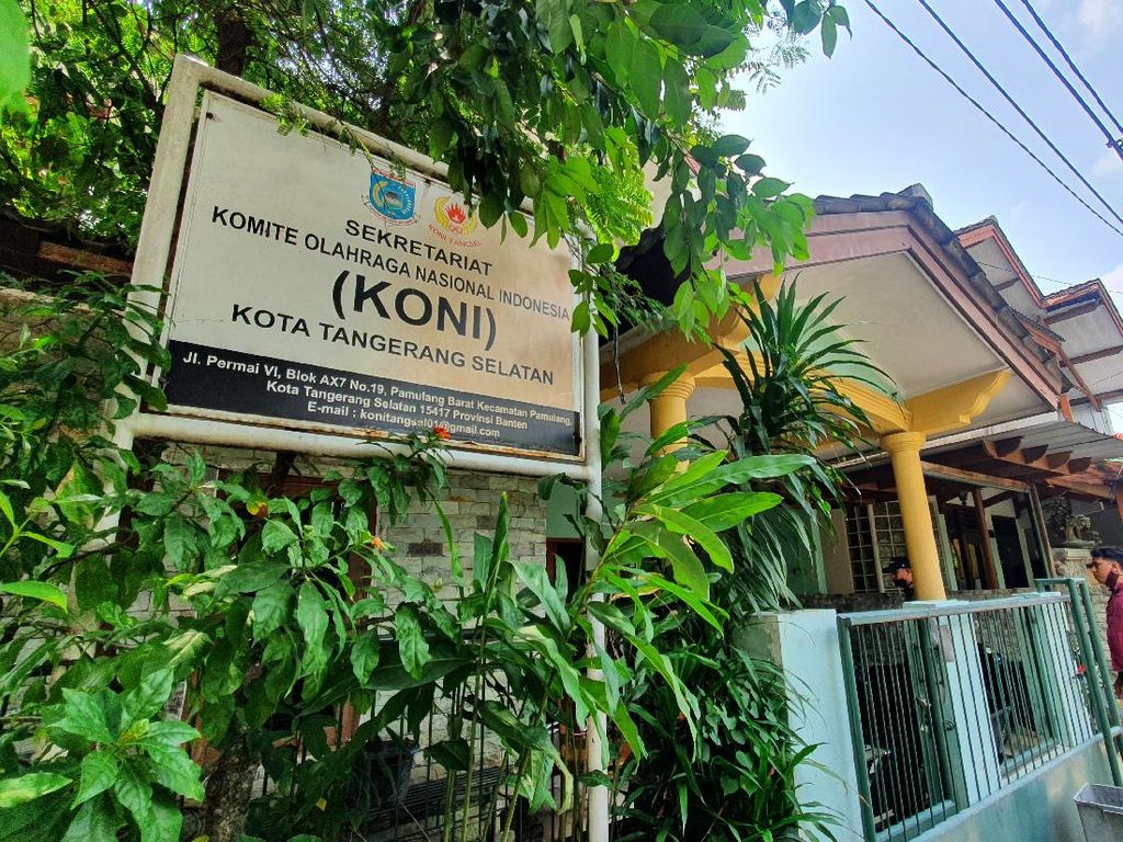 Jadi Tersangka Korupsi Dana Hibah, Ketua KONI Tangsel Langsung Ditahan Jadi Tersangka Korupsi Dana Hibah, Ketua KONI Tangsel Langsung Ditahan