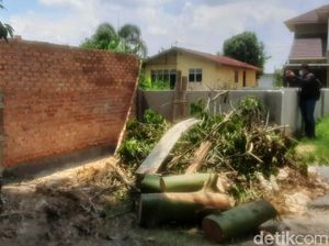 Ribut Warga Pekanbaru dengan Dishub Berujung Tembok Penutup Jalan Ribut Warga Pekanbaru dengan Dishub Berujung Tembok Penutup Jalan