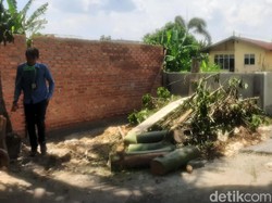 Jalan di Pekanbaru Ditutup Tembok, Warga Kecewa