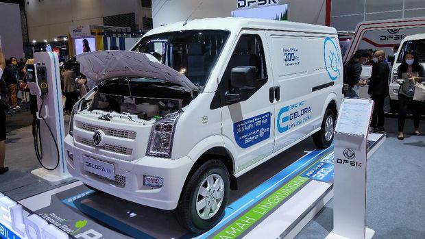 DFSK Gelora E di IIMS 2021.