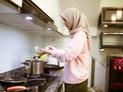 Hukum Mencicipi Makanan Saat Memasak Hidangan untuk Buka Puasa