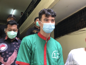 Jeff Smith Menangis Buat Ibunda Kecewa karena 2 Kali Ditangkap Polisi Jeff Smith Menangis Buat Ibunda Kecewa karena 2 Kali Ditangkap Polisi