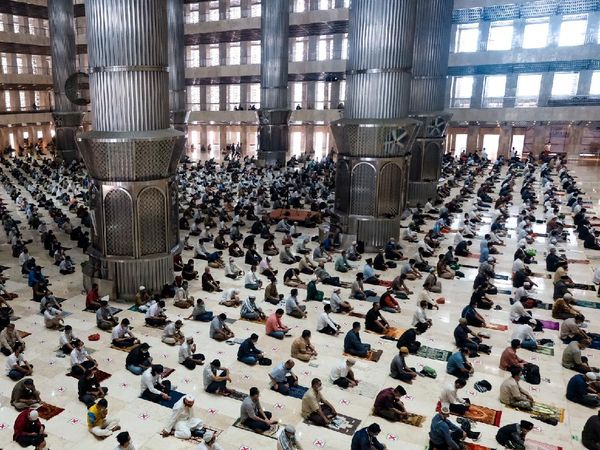 Salat Jumat Pekan Pertama Ramadhan di Masjid Istiqlal