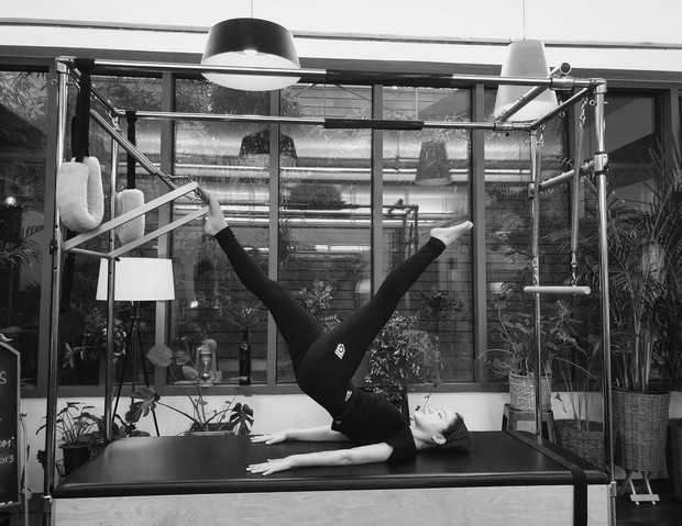 Sebuah penelitian menunjukkan bahwa latihan pilates secara teratur dapat mengurangi kecemasan dan depresi serta meningkatkan tingkat energi.