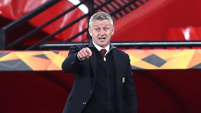 GRANADA, SPAIN - APRIL 08: Ole Gunnar Solskjaer, manager of Manchester United reacts during the UEFA Europa League Quarter Final First Leg match between Granada CF and Manchester United at Nuevo Estadio de Los Carmenes on April 08, 2021 in Granada, Spain. Sporting stadiums around Europe remain under strict restrictions due to the Coronavirus Pandemic as Government social distancing laws prohibit fans inside venues resulting in games being played behind closed doors. (Photo by Fran Santiago/Getty Images)