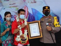 Juara WBC, Putra Daerah Dapat Piagam dari Kapolda Kalteng