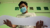Seperti Ini Proses Pencetakan Al-Quran Huruf Braille