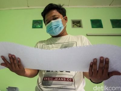 Seperti Ini Proses Pencetakan Al-Quran Huruf Braille