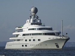 Mewahnya Superyacht Pangeran Arab, Dilengkapi Bioskop sampai Helipad