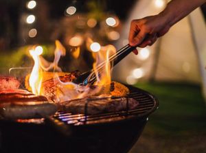 Sedih! Sudah Bawa Panggangan, Wanita Ini Tak Diundang Pesta BBQ Sedih! Sudah Bawa Panggangan, Wanita Ini Tak Diundang Pesta BBQ