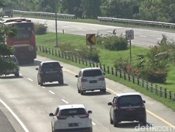 Hindari Penyekatan, Pemudik Awal Mulai Melintasi Tol Cipali