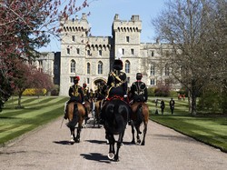 Pangeran Philip Dimakamkan di Kastil Windsor, Begini Suasananya