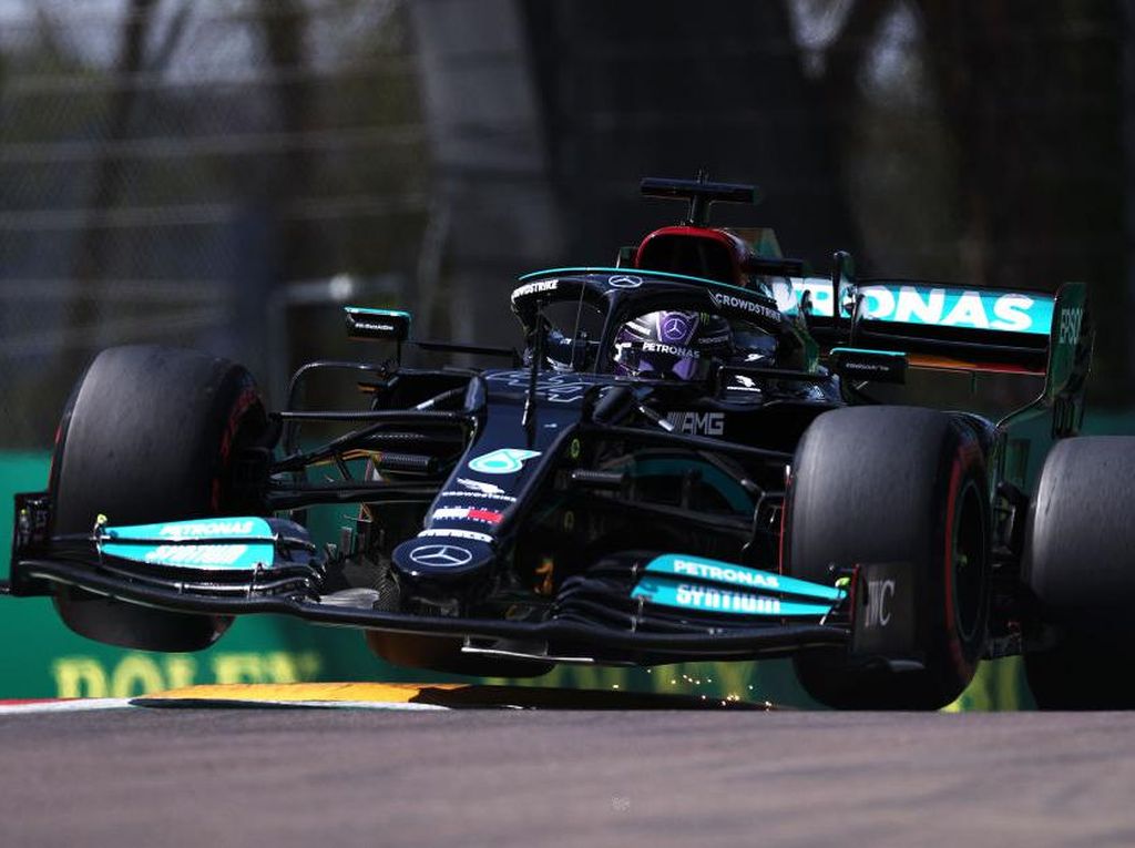 Hasil Kualifikasi F1 GP Emilia Romagna 2021: Hamilton Rebut Pole Hasil Kualifikasi F1 GP Emilia Romagna 2021: Hamilton Rebut Pole