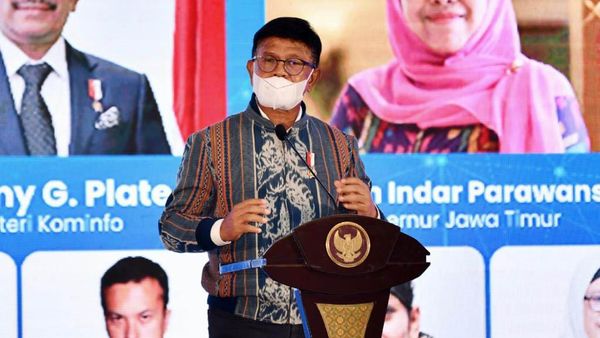 Momen Menkominfo Luncurkan Kurikulum Literasi Digital