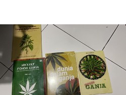 Tentang Buku Ganja Disita dari Artis Muda Jeff Smith