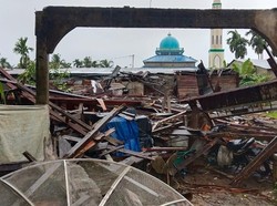 Inhil Riau Dilanda Angin Kencang, Bayi Tewas-20 Bangunan Rusak