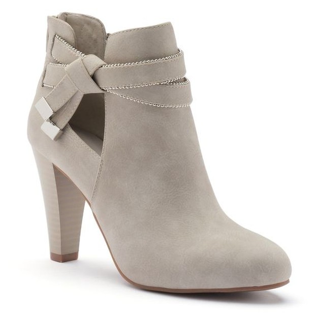 ankle boots (sumber : pinterest.com/kohls) ankle boots (sumber : pinterest.com/kohls)