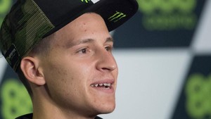 Kado Ultah Dini Quartararo: Menang Lagi, di Pucuk Klasemen MotoGP