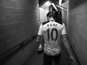 Kane Dikabarkan Ingin Tinggalkan Spurs Sebelum Euro