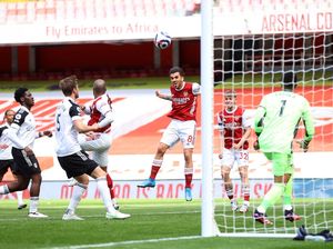 Gol Ceballos Dianulir VAR, Arsenal Vs Fulham Imbang di Babak I