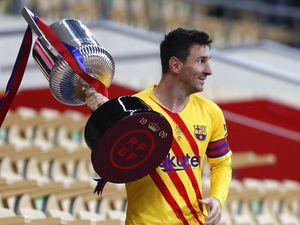 Video Aksi Gemilang Messi Saat Raih Trofi Terakhirnya di Barca