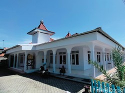 Sejarah Masjid Darussalam dan Kisah Pembantu Sunan Gunung Jati
