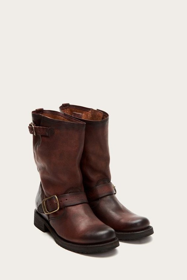 Mid calf boots (sumber : pinterest.com/thefryecompany) Mid calf boots (sumber : pinterest.com/thefryecompany)