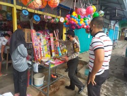Razia di Mataram, Polisi Sita Ratusan Petasan dan Kembang Api