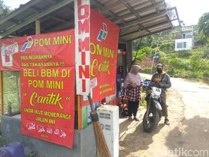 Salut! Pria Lembang Sisihkan Penghasilan Pom Mini untuk Penerangan Jalan Salut! Pria Lembang Sisihkan Penghasilan Pom Mini untuk Penerangan Jalan