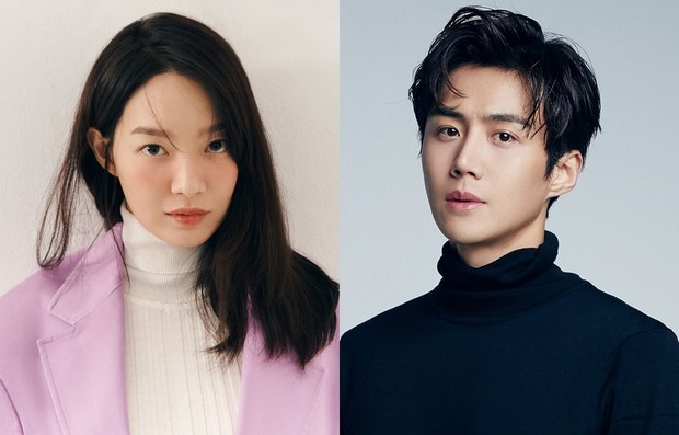Dalam drama ini Shin Min Ah akan beradu akting dengan Kim Seon Ho yang jarak usianya dua tahun lebih mudah darinya.