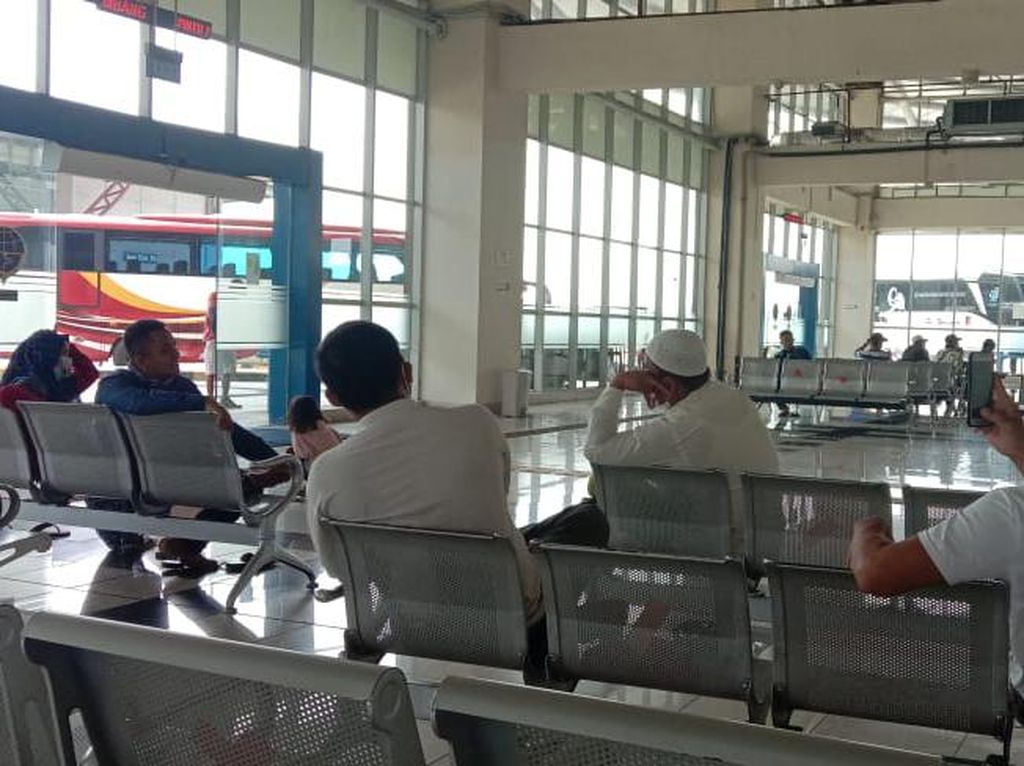 27-29 April Diprediksi Puncak Kepadatan Penumpang di Terminal Pulogebang