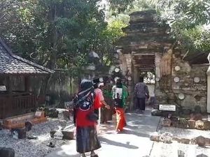 Makam Sunan Bonang Ramai Peziarah Ngalap Berkah Ramadhan
