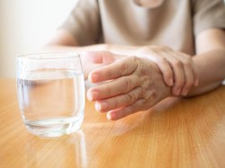 Penderita Parkinson, Masih Boleh Jalani Operasi Selama Pandemi COVID-19?